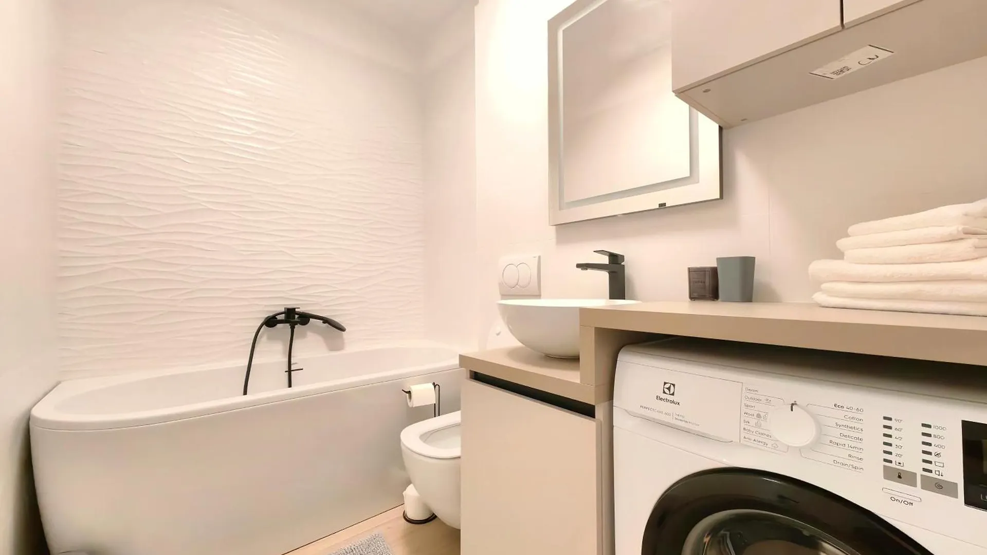 Cozy Holidays Apartment 스플리트 0*,